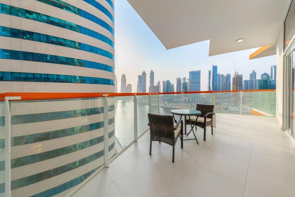 Millennium Binghatti, Business Bay - Mint Stay Dubai Exterior photo